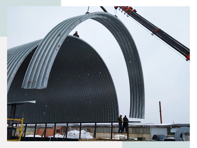 Полукруглые ангары в Первоуральске